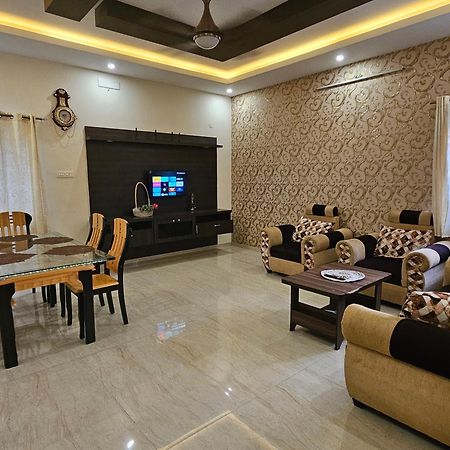 Shi'S Vilva - The Bungalow In Coimbatore - Near Airport, Kmch, Codesia 外观 照片